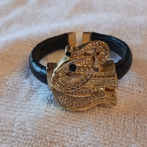 Rhinestone elephant watch - Picture 7 of 7